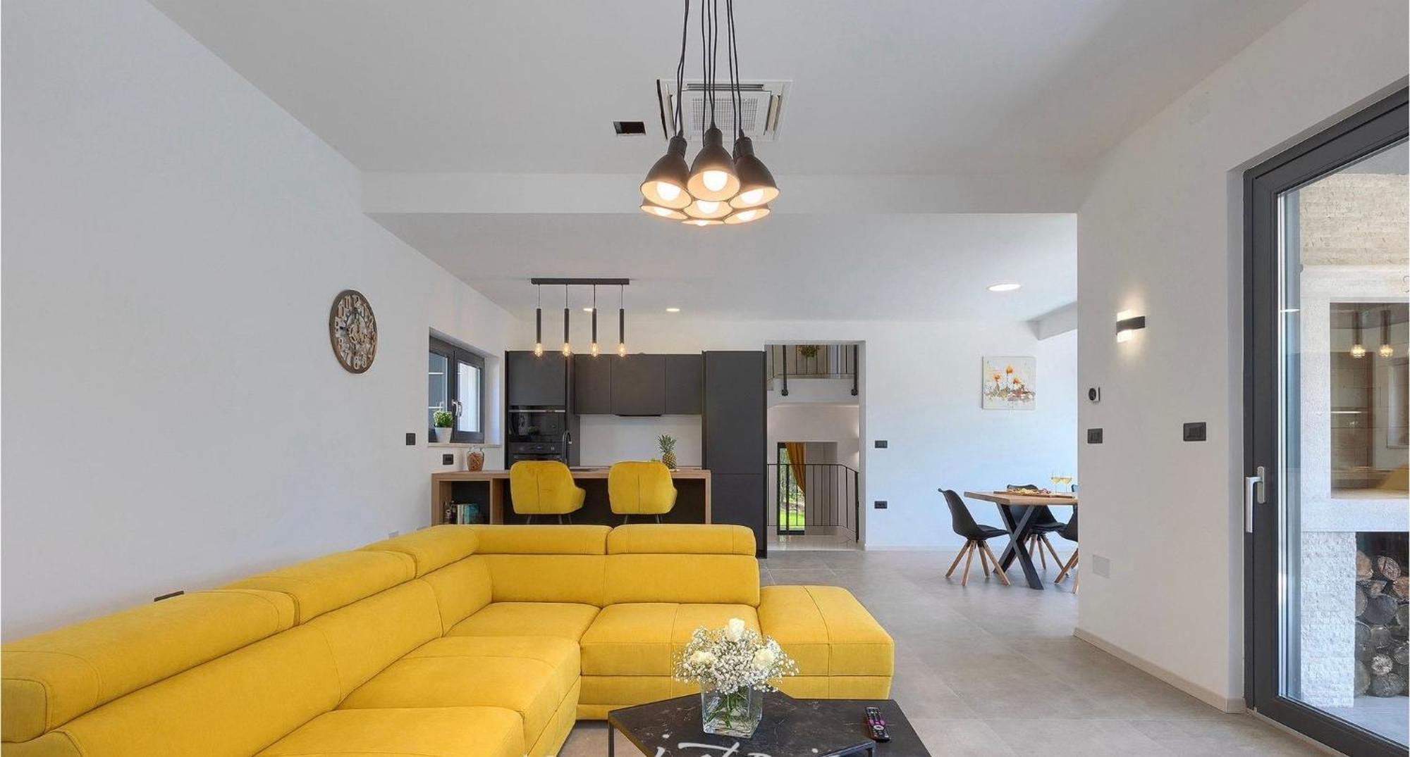 Vila Prisunca Jacuzzi & Swimming Pool بازين المظهر الخارجي الصورة