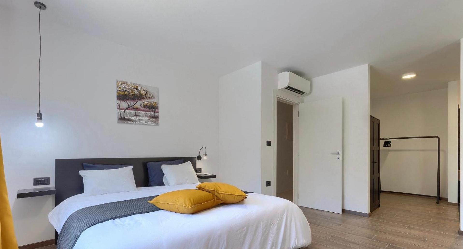 Vila Prisunca Jacuzzi & Swimming Pool بازين المظهر الخارجي الصورة