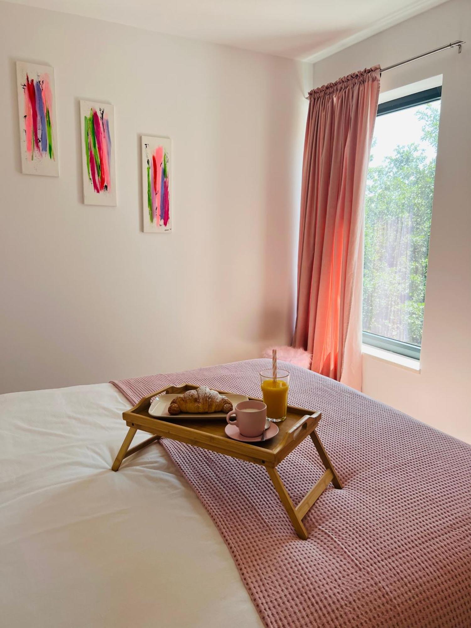 Vila Prisunca Jacuzzi & Swimming Pool بازين المظهر الخارجي الصورة